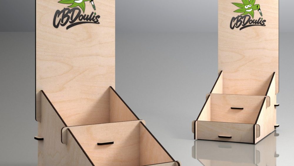 Ξύλινο επιτραπέζιο σταντ για την εταιρεία CBDoulis